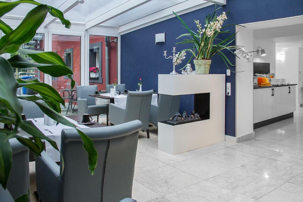 Haus Hotel & Pension Villa Laluna แบลงเคนบวร์ก ภายนอก รูปภาพ
